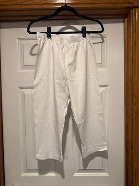 White Cropped Elastic-Waist Jeans for Women